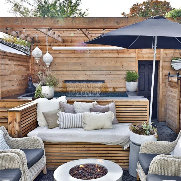 A clean organized patio